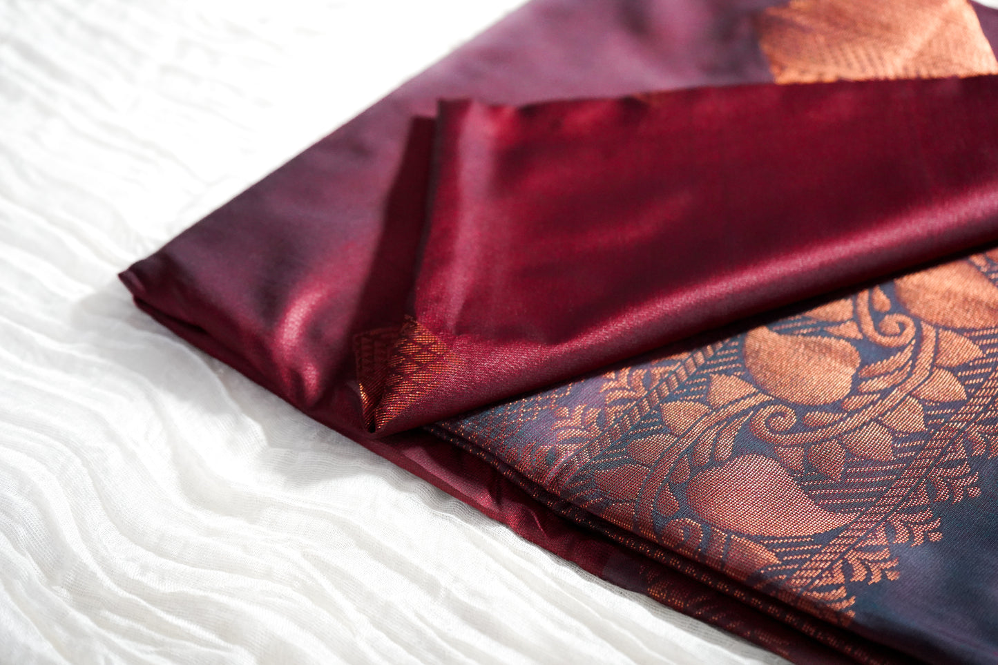 Royal Maroon Jacquard Pure Soft Silk Saree – Exquisite Handloom Elegance