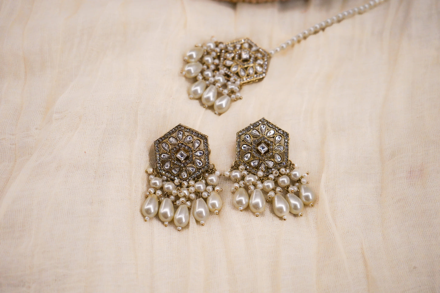 Pearl & Kundan Choker Necklace Set with Earrings & Maang Tikka | House of Kiraa