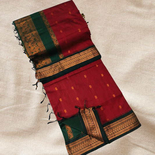 Premium Silk Cotton Saree – Contrast Pallu & Blouse | House of Kiraa, Red & Green