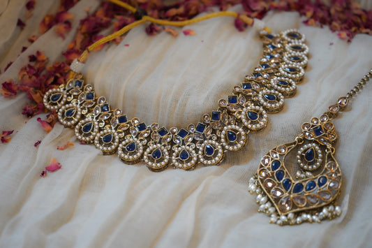 Gold-Plated Necklace Set with Deep Blue Stones and Pearl Bead Detailing