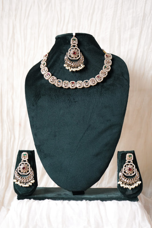 Polki Kundan Necklace Set with Earrings & Maang Tikka
