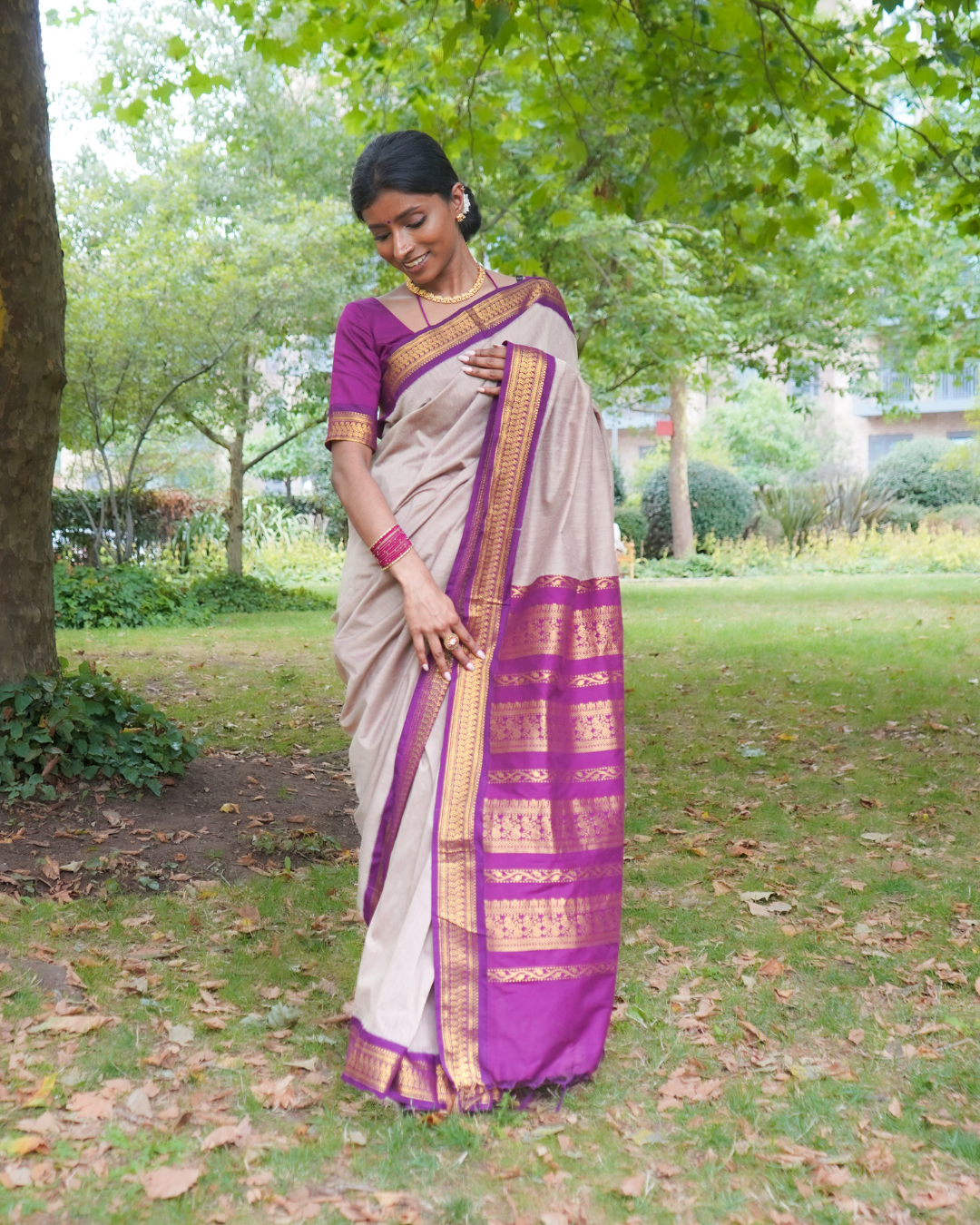 Maheshwari Silk Cotton Saree – Contrast Pallu & Blouse | House of Kiraa